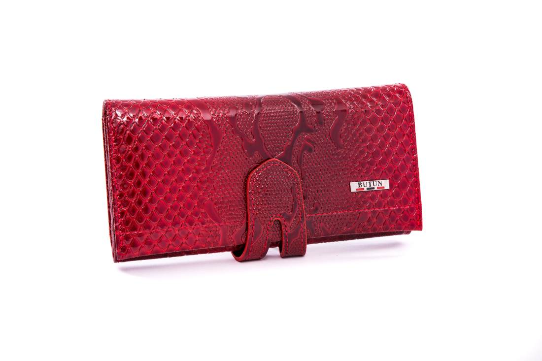 Стильный женский красный кошелёк.